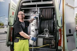 Saugbaggerarbeiten in Bingen am Rhein